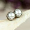 sztyfty z naturalnymi białymi perłami